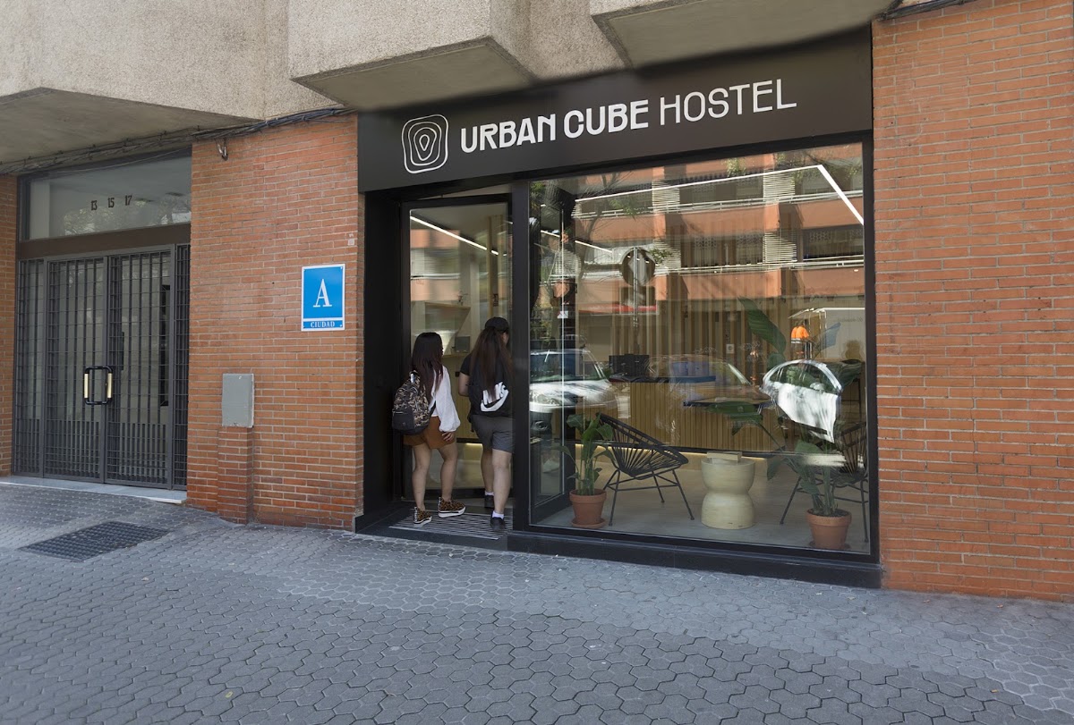 Urban Cube Hostel Sevilla